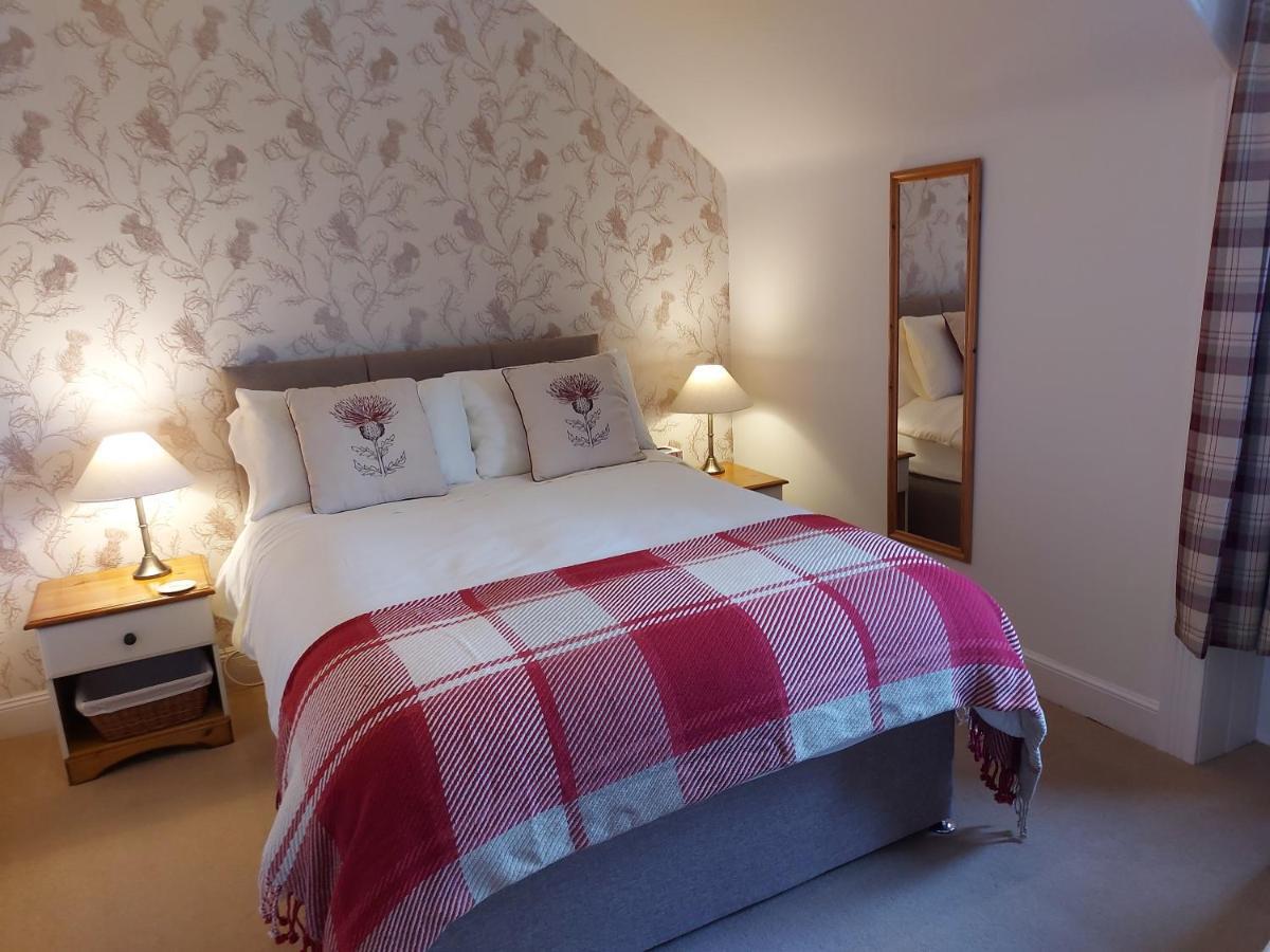Firtree Bed And Breakfast At Galvelbeg House Crieff Exterior foto