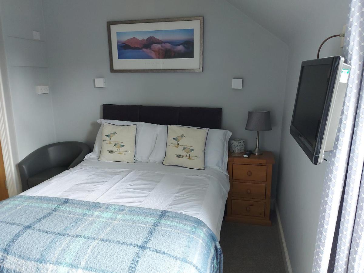 Firtree Bed And Breakfast At Galvelbeg House Crieff Exterior foto