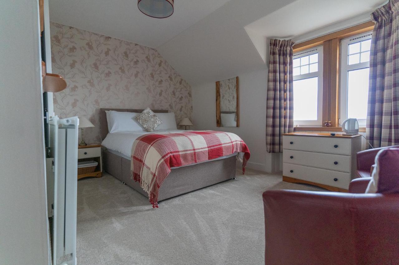 Firtree Bed And Breakfast At Galvelbeg House Crieff Exterior foto